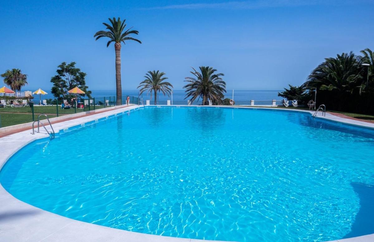 ¡Magnificas Vistas Al Mar! Piscina Y Wifi Gratis Apartman Torremolinos Kültér fotó