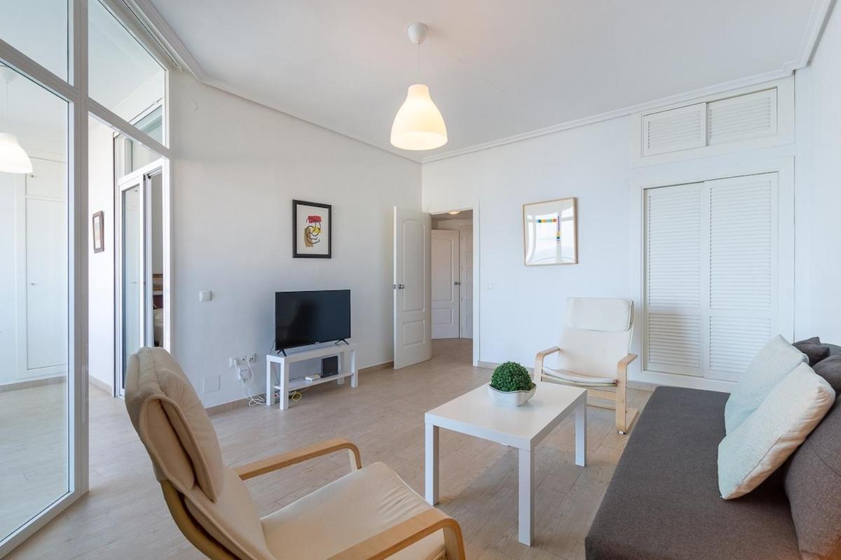 ¡Magnificas Vistas Al Mar! Piscina Y Wifi Gratis Apartman Torremolinos Kültér fotó