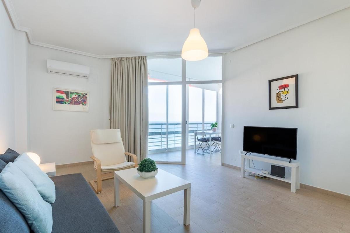 ¡Magnificas Vistas Al Mar! Piscina Y Wifi Gratis Apartman Torremolinos Kültér fotó
