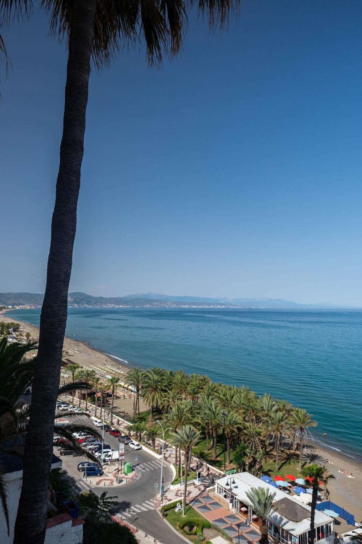 ¡Magnificas Vistas Al Mar! Piscina Y Wifi Gratis Apartman Torremolinos Kültér fotó